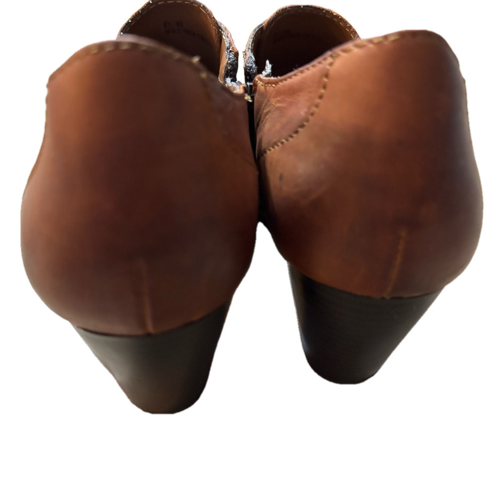 b.o.c. Brown Leather Heels with buckle and zipper size 8.5 - Picture 7 of 9